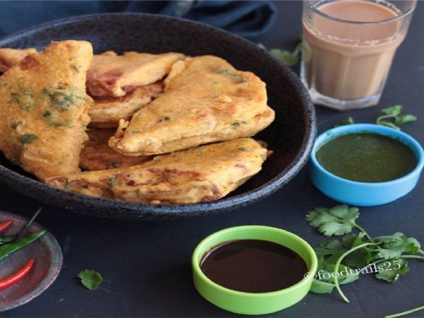 ब्रेड पकौड़ा और प्याज पकौड़ा बनाने की रेसिपी